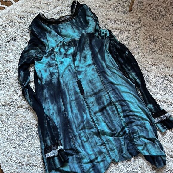 Gimmicks by BKE Tie Dye Duster - Picture 7 of 7